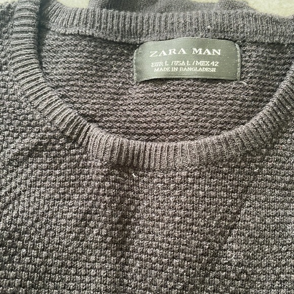 Zara Sweater - Picture 3 of 3